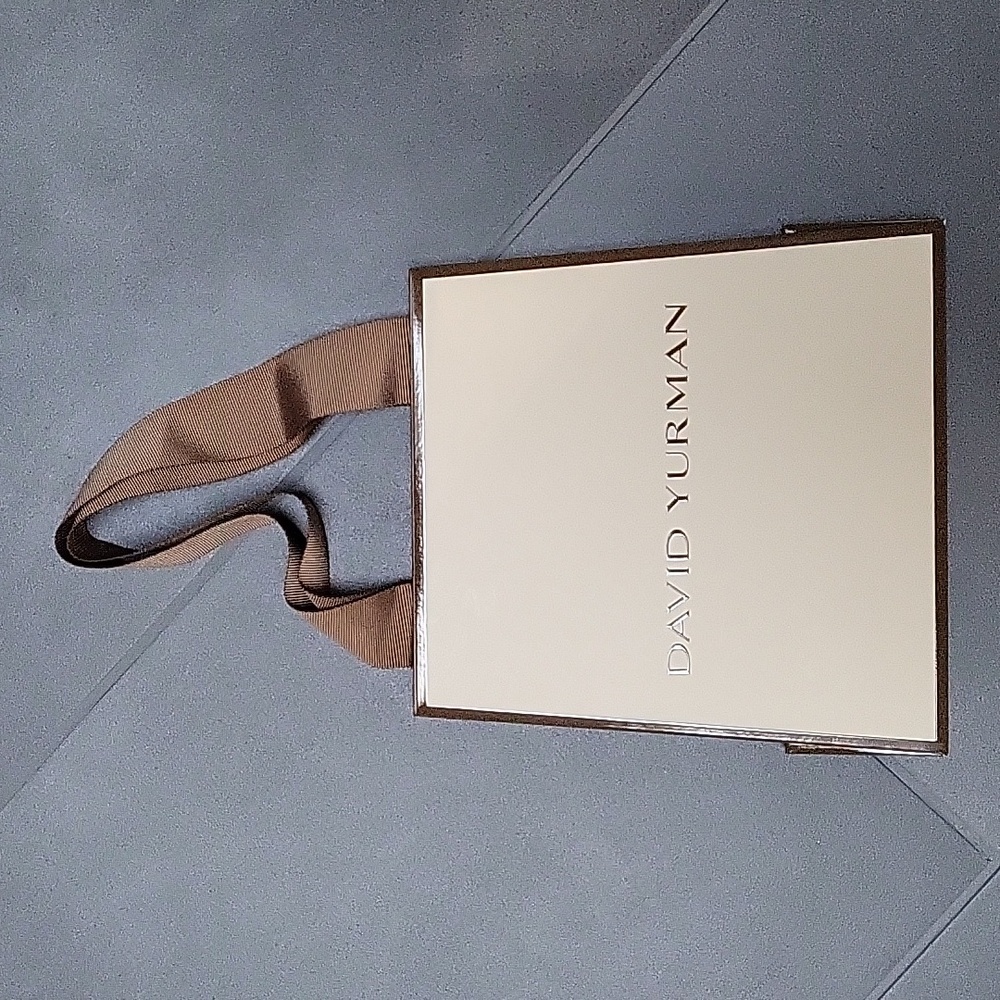 David Yurman Cream and Brown Gift Bag